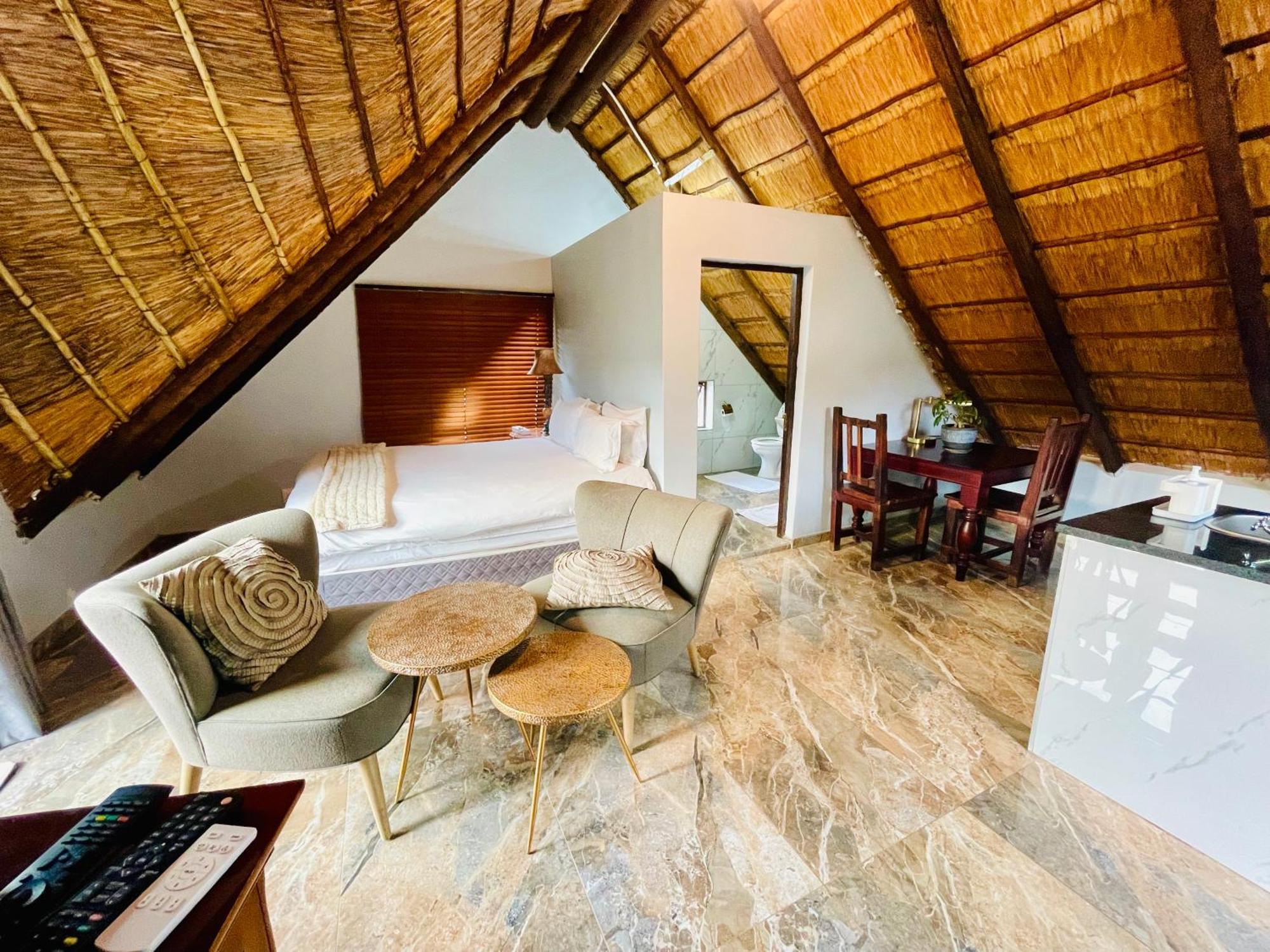 Pretoria Mansion Boutique Hotel Coral Tree Ngoại thất bức ảnh